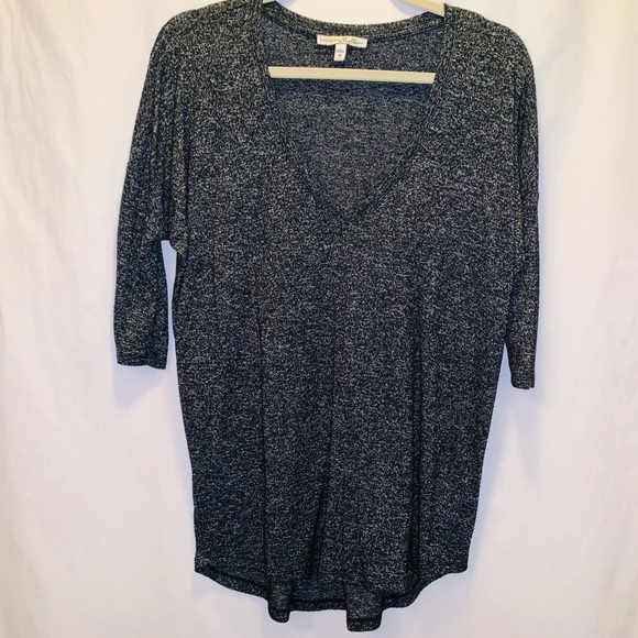 Express One Eleven V-Neck Jersey London Tee :: S - Picture 3 of 5